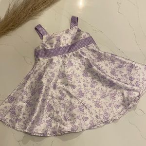 12 Month Bonnie Baby spring dress. 🌻BUNDLE DISCOUNT OFFERED